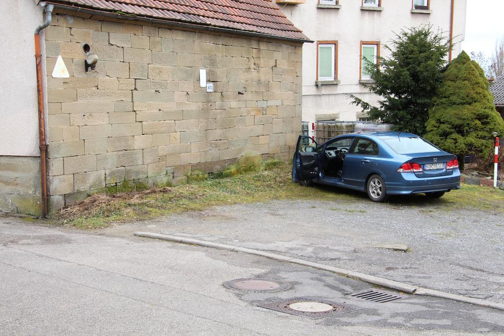 Hotel Am Schloss Neuenstein Exterior photo